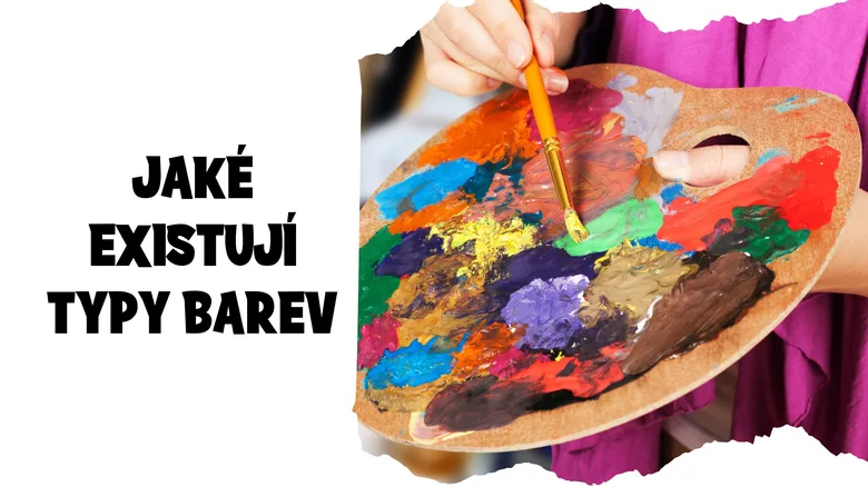 Paleta s barevami pro malování v rukou umělce